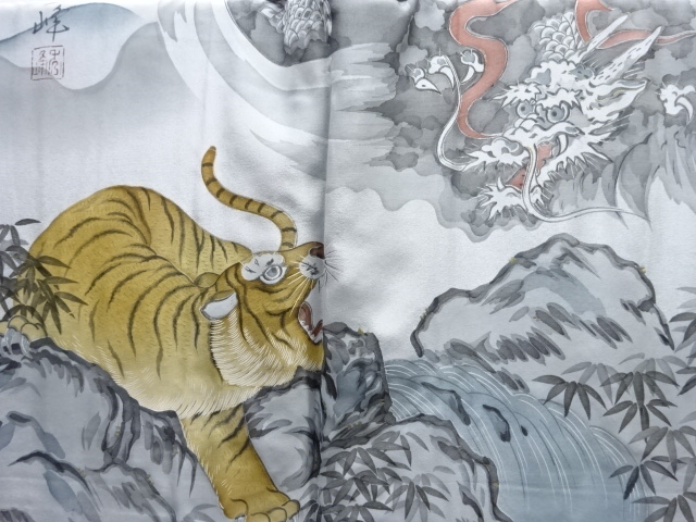 アンティーク　龍虎模様肩裏手織り紬男物羽織